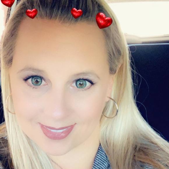 Meet your Posher, Anne - Picture 1 of 1